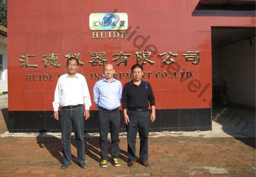 Customer Visit HUIDE Level Instrument Factory